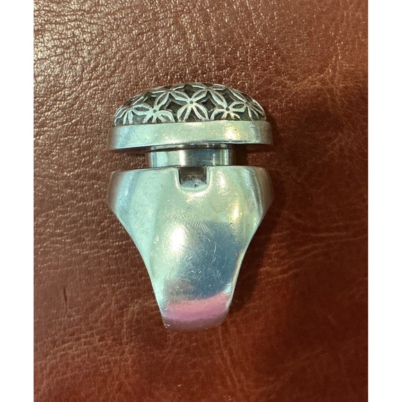 Michael Dawkins Sterling Silver Dome Ring Floral Design Size 7 - Picture 4 of 10